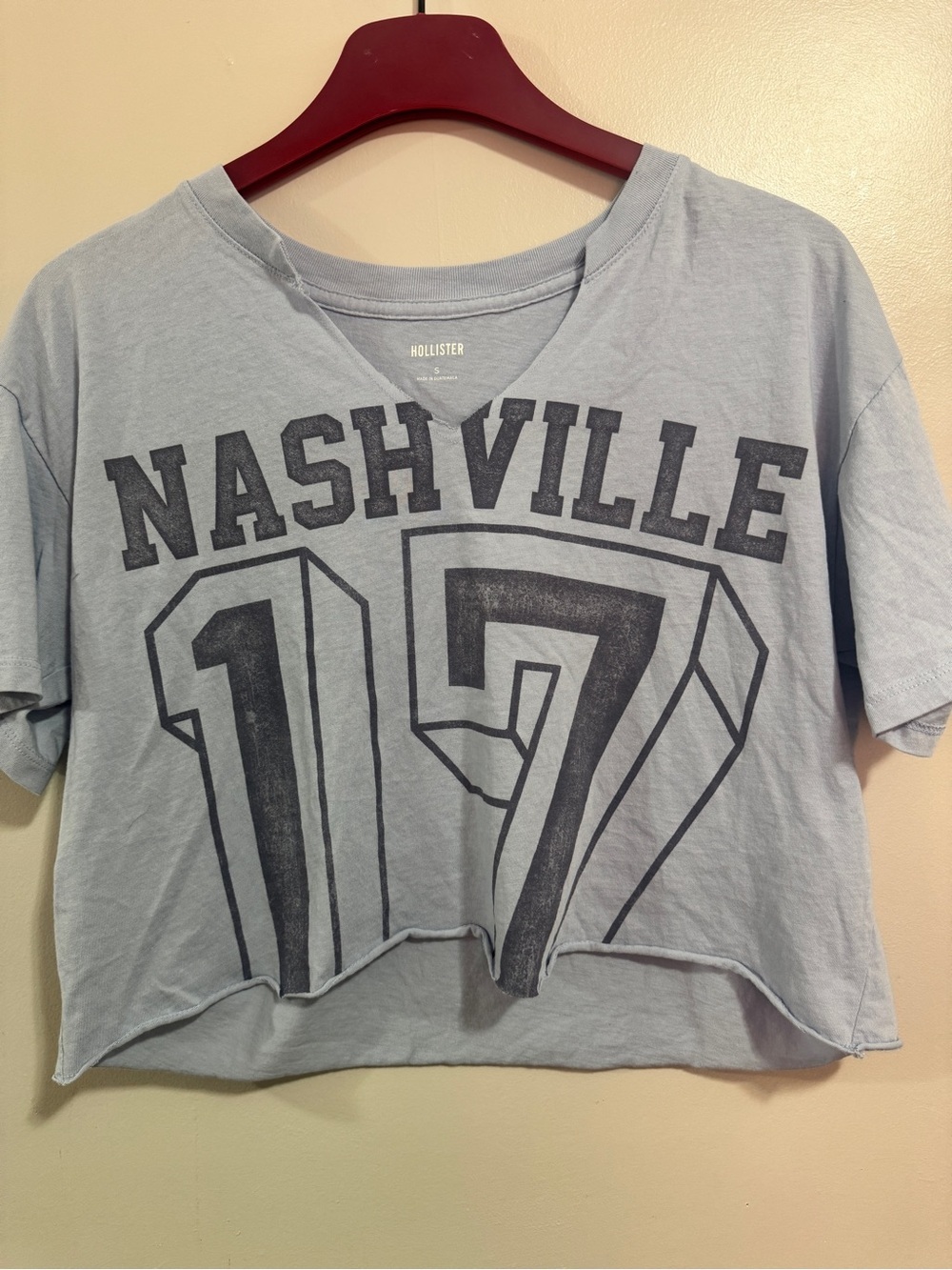 Hollister Light Blue Nashville 17 Cropped Graphic Tee Woman’s Size S - Picture 3 of 4